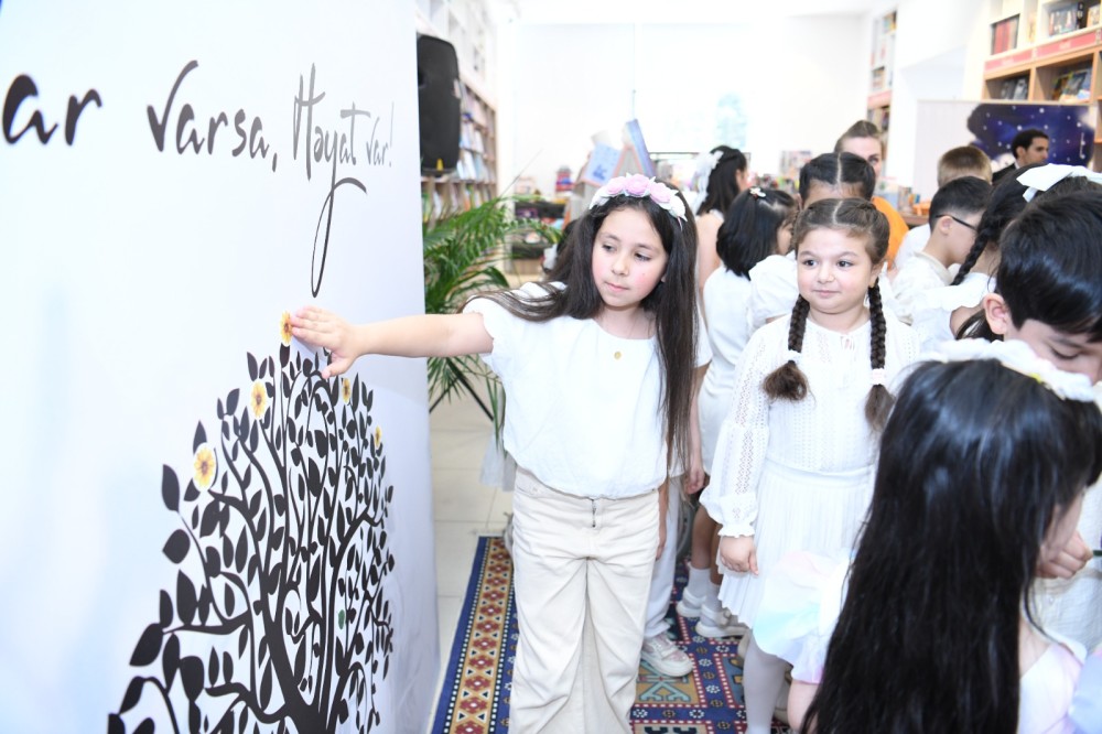 "Bir səhnə, min rəng, bir gələcək" - Uşaqlar danışdı, böyüklər dinlədi